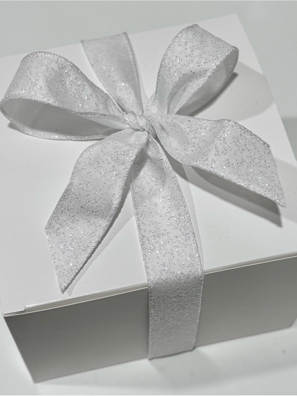 Hand Crafted Morning Glory Shell Gift Set - Picture 2 of 3